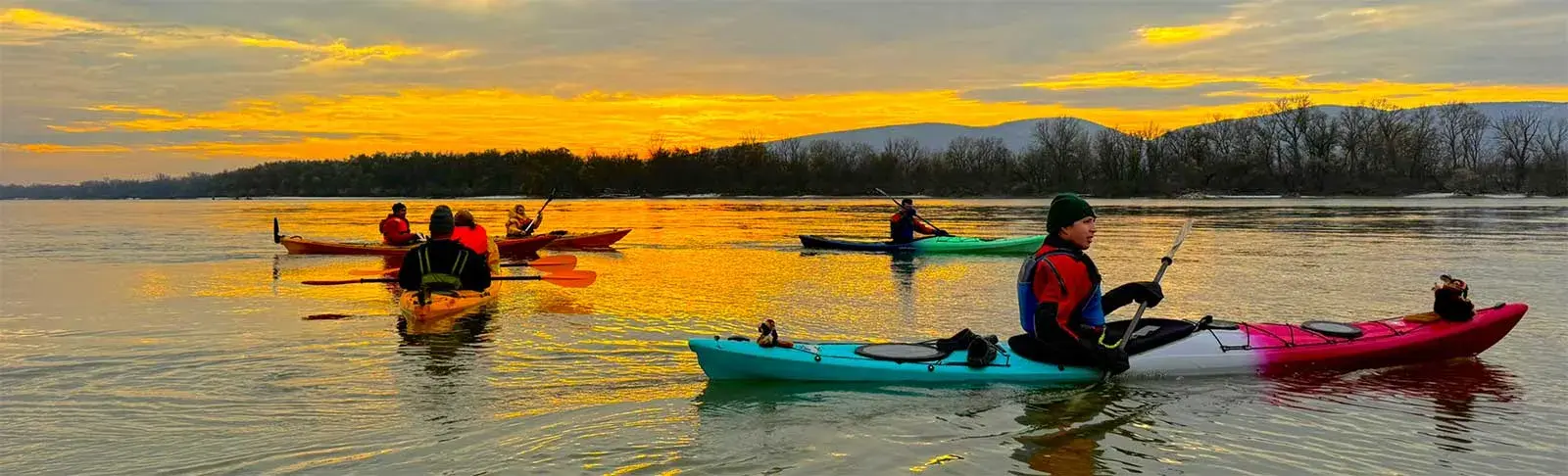 A Dunakanyar Kapujának Felfedezése Naplementében - 1