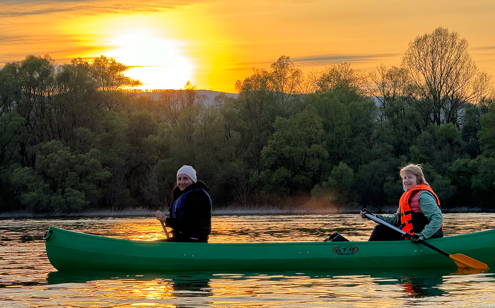 Senior kenutúra a dunán